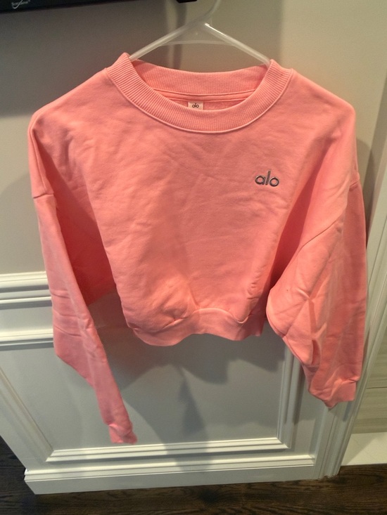 ALO Yoga Tops - ALO Yoga Coral Pink Crewneck Sweatshirt
